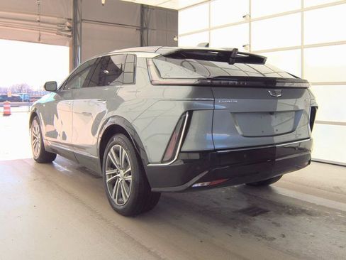Used 2024 Cadillac Lyriq Luxury image 4