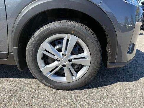 New 2025 Nissan Kicks Play S image 14