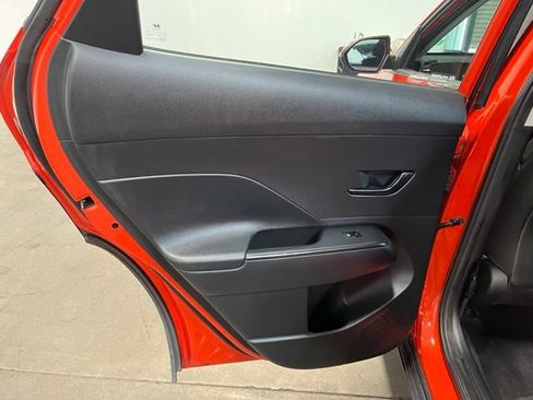 Used 2024 Hyundai Kona SE FWD image 20