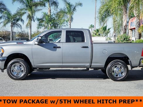 Used 2024 RAM 2500 Tradesman w/ Chrome Appearance Group image 5