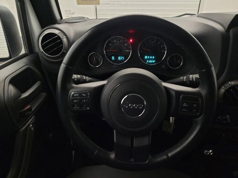 Used 2016 Jeep Wrangler Sport w/ Connectivity Group AWD/4WD image 22