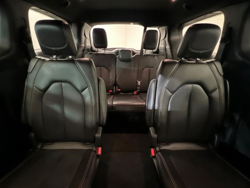 Certified 2026 Chrysler Pacifica Select FWD image 26