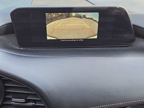 Used 2023 MAZDA MAZDA3 s image 18