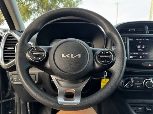 Used 2024 Kia Soul LX w/ Option Group 015 image 29