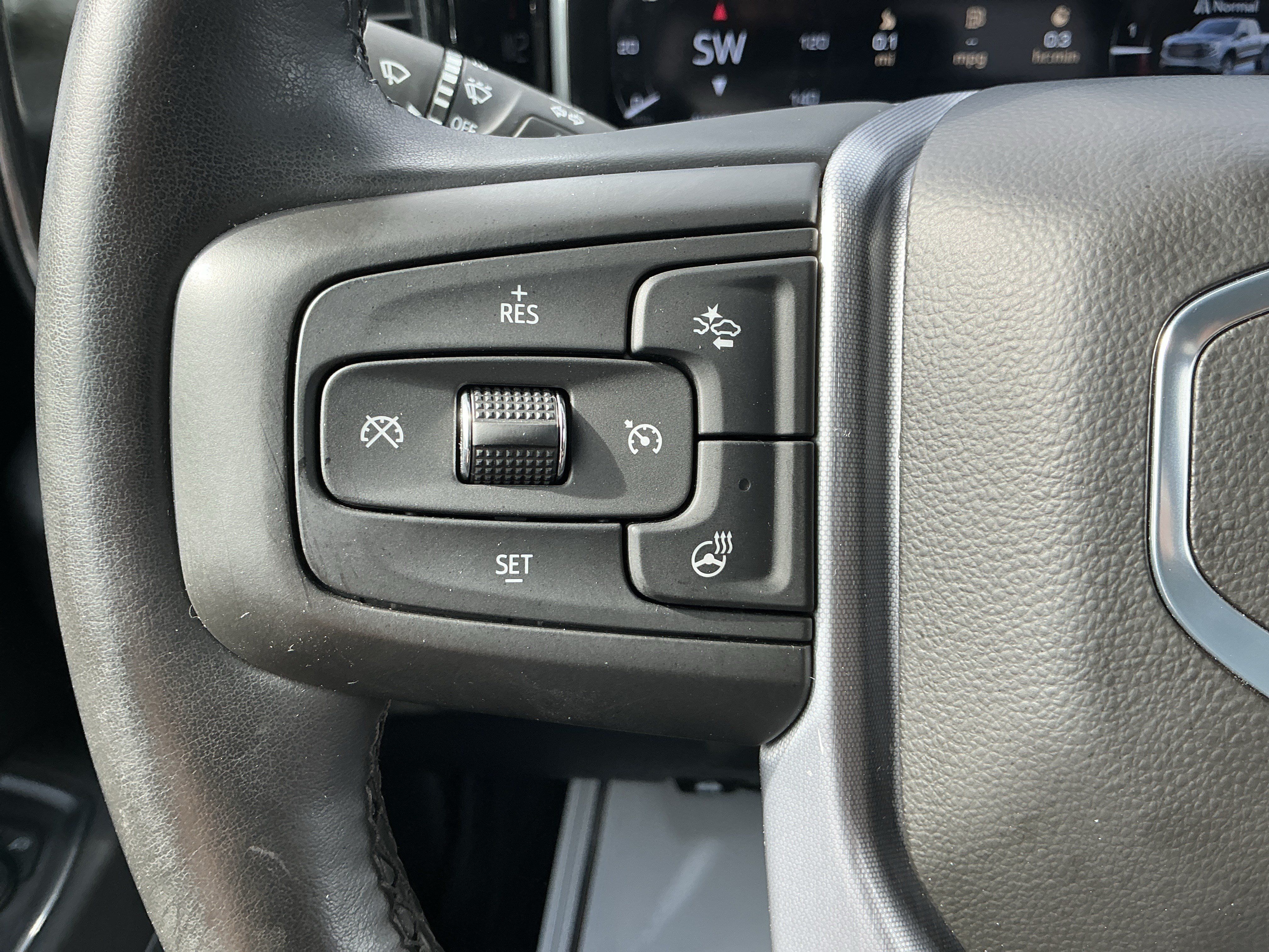 Used 2024 GMC Sierra 1500 Elevation AWD/4WD image 17