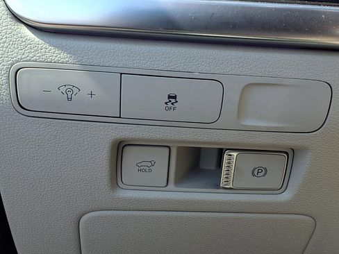 Used 2024 Hyundai Palisade Calligraphy image 6