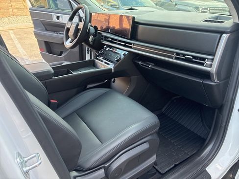 Certified 2025 Hyundai Santa Fe XRT image 24