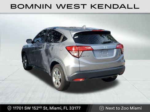 Used 2017 Honda HR-V LX image 5