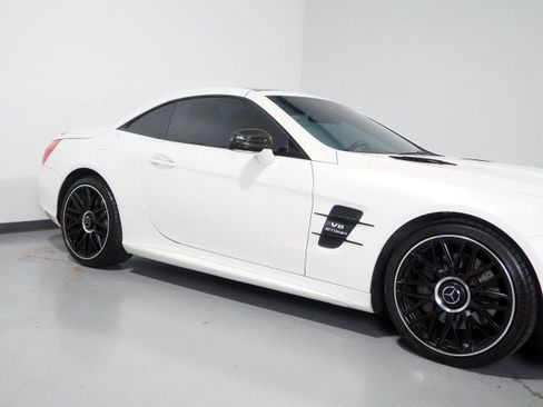 Used 2017 Mercedes-Benz SL 550 image 42