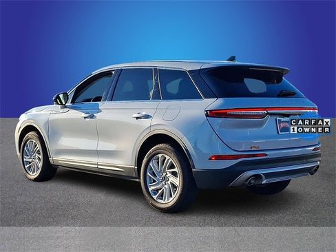 Used 2025 Lincoln Corsair Premiere image 6