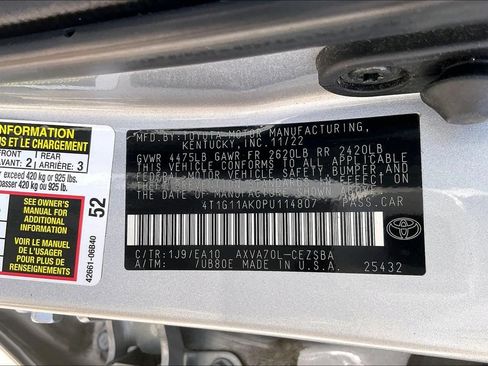 Used 2023 Toyota Camry SE FWD image 19