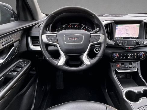 Used 2020 GMC Terrain SLT w/ Preferred Package image 8
