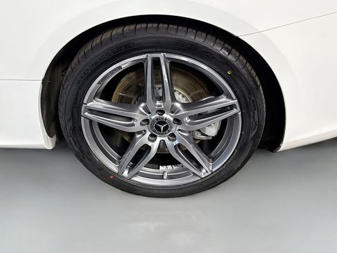 Used 2019 Mercedes-Benz E 450 Cabriolet image 35