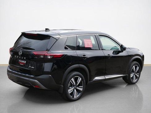 Certified 2023 Nissan Rogue SL w/ SL Premium Package AWD/4WD image 3