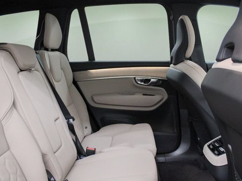 New 2026 Volvo XC90 B5 Core AWD/4WD image 27