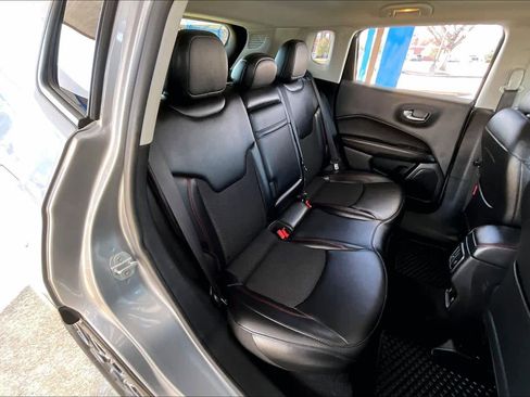 Used 2019 Jeep Compass Trailhawk image 20