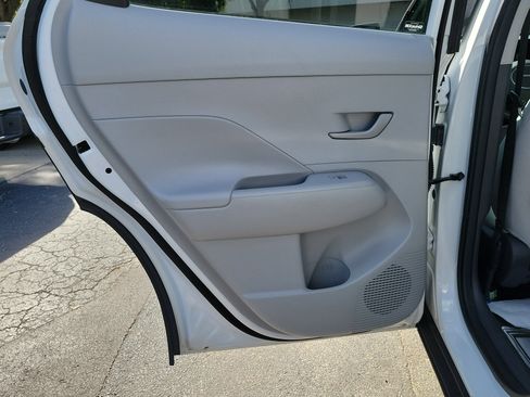 Used 2025 Hyundai Kona SEL AWD/4WD image 10