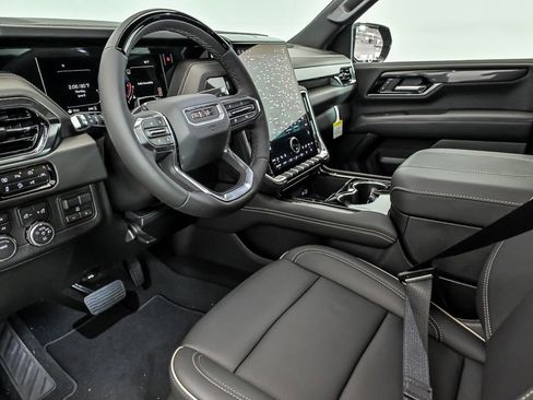 New 2026 GMC Yukon Elevation w/ Elevation Premium Package AWD/4WD image 8
