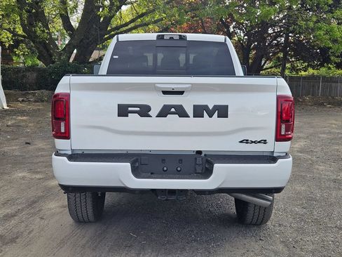 New 2026 RAM 2500 Laramie AWD/4WD image 6