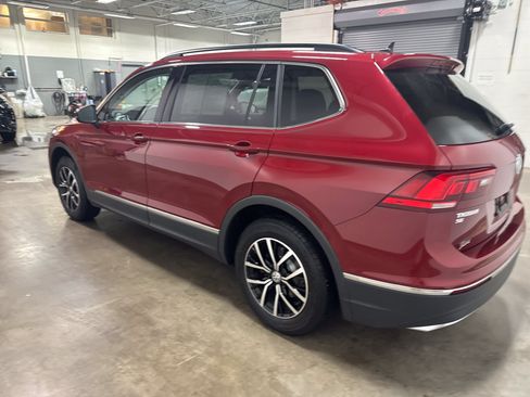 Certified 2021 Volkswagen Tiguan SE AWD/4WD image 5