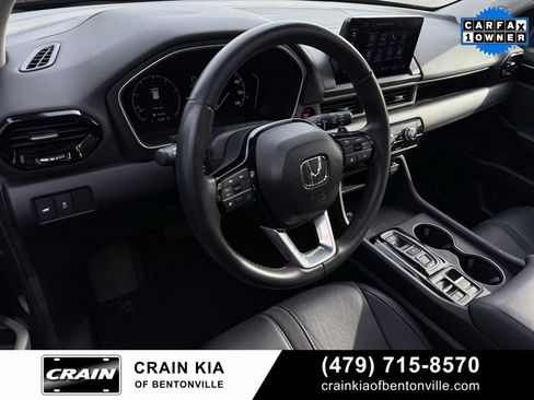 Used 2025 Honda Pilot Touring image 10