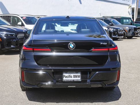 Certified 2023 BMW 740i w/ Parking Assistance Package RWD image 5