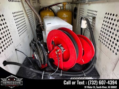Used 2019 Freightliner Sprinter 3500 w/ Premium Package RWD image 24