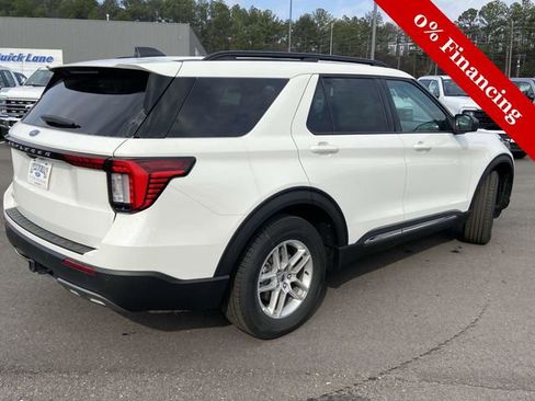 New 2025 Ford Explorer Active w/ Active Comfort Package image 3