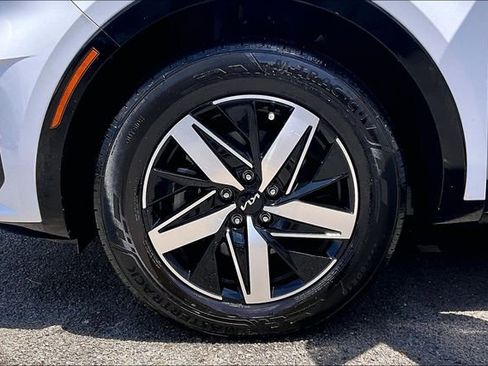Used 2023 Kia Sorento S w/ Panoramic Sunroof Package FWD image 30