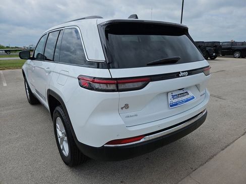 New 2026 Jeep Grand Cherokee 4WD image 5