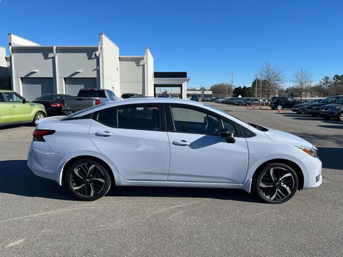 Used 2024 Nissan Versa SR w/ Trunk Package image 10