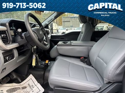 New 2026 Ford F350 XL w/ XL Chrome Package image 19