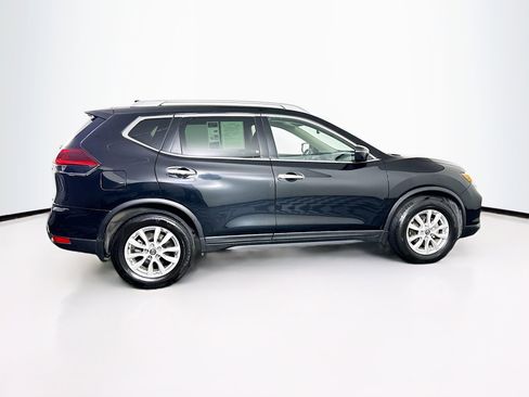 Used 2018 Nissan Rogue SV image 10