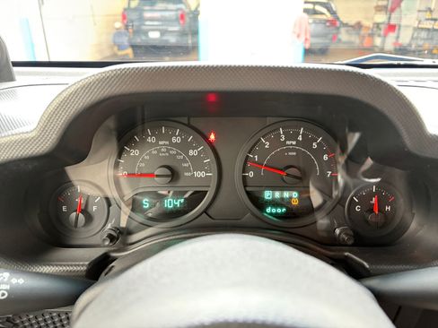 Used 2009 Jeep Wrangler X AWD/4WD image 13