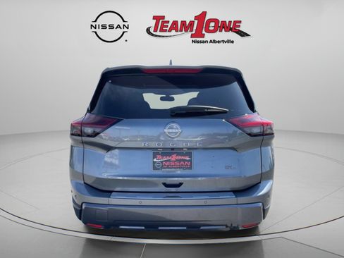 Used 2024 Nissan Rogue SL w/ SL Premium Package FWD image 7