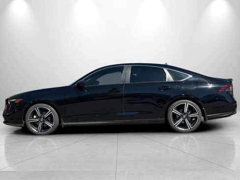 Used 2024 Honda Accord Sport image 5