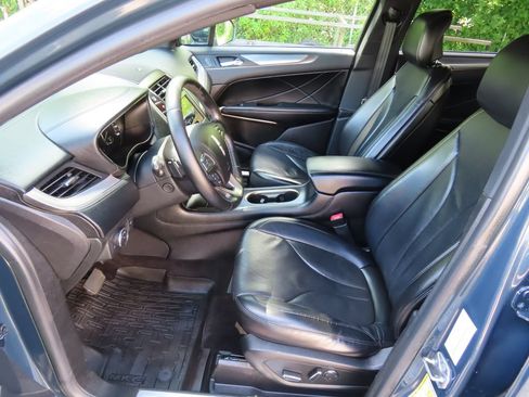 Used 2019 Lincoln MKC Reserve AWD/4WD image 29