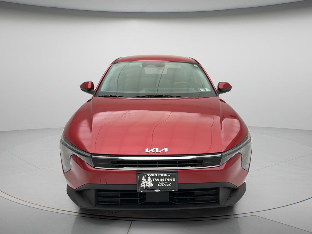 Used 2025 Kia K4 FWD image 2