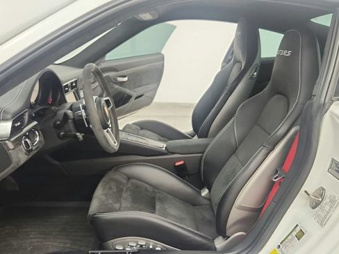 Used 2016 Porsche 911 GT3 RS RWD image 34