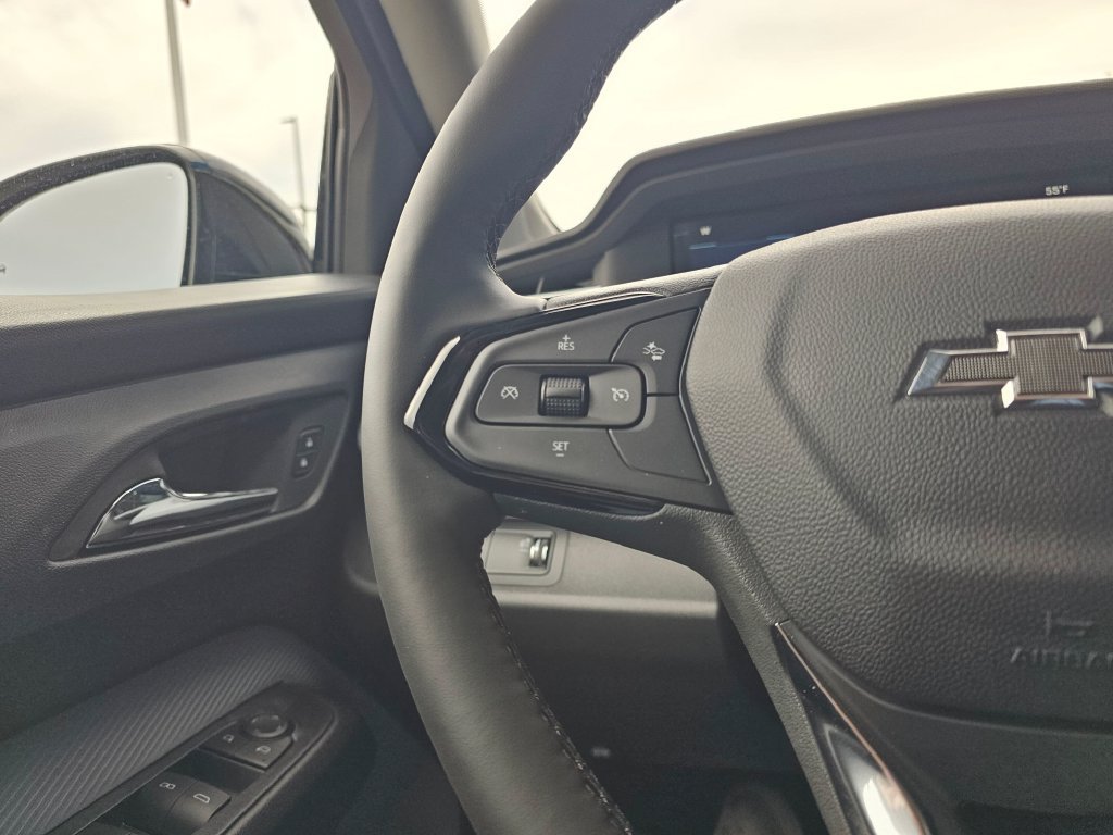 New 2027 Chevrolet Bolt LT w/ Dual Panel Sunroof Package FWD image 31