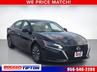 Used 2023 Nissan Altima 2.5 SV video 1