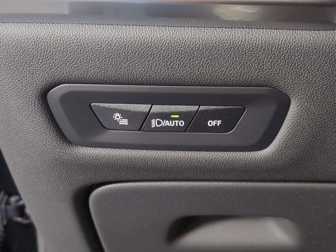 New 2026 BMW X5 sDrive40i image 16