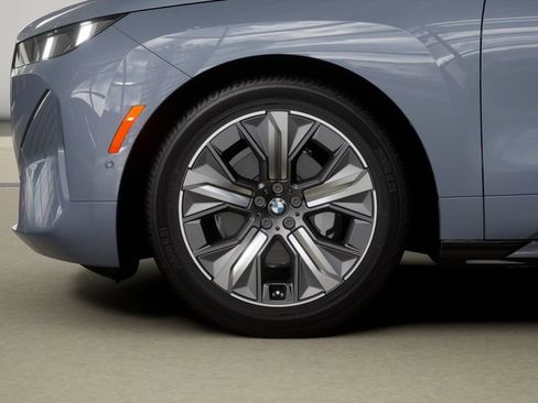 New 2026 BMW iX xDrive45 image 7
