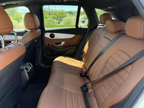 Certified 2022 Mercedes-Benz GLC 43 AMG 4MATIC image 17
