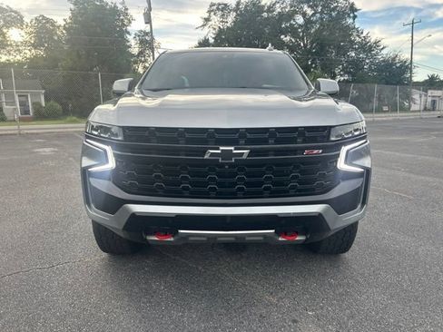 Used 2023 Chevrolet Tahoe Z71 w/ Luxury Package AWD/4WD image 7