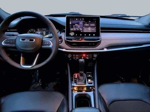 Used 2024 Jeep Compass Latitude AWD/4WD image 15
