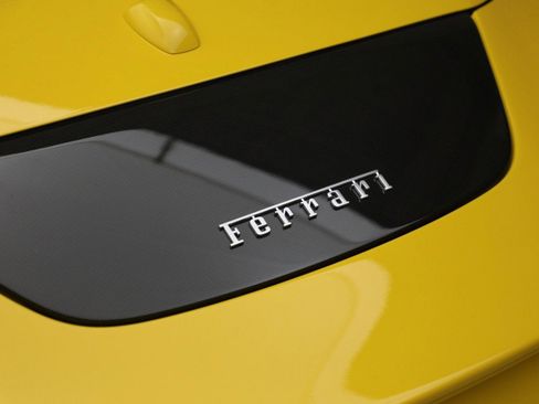 Certified 2025 Ferrari Roma Spider image 37