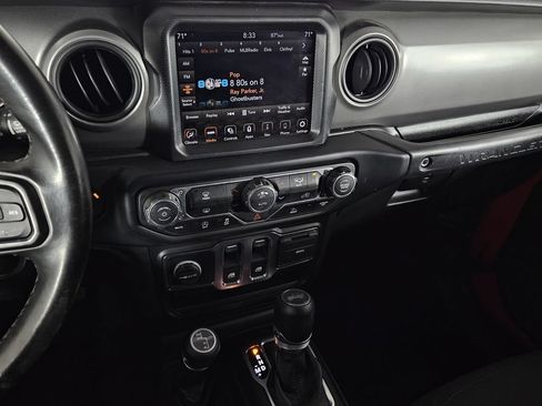Used 2022 Jeep Wrangler Sport AWD/4WD image 8