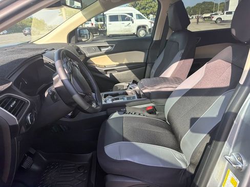 Used 2024 Ford Edge SEL AWD/4WD image 7