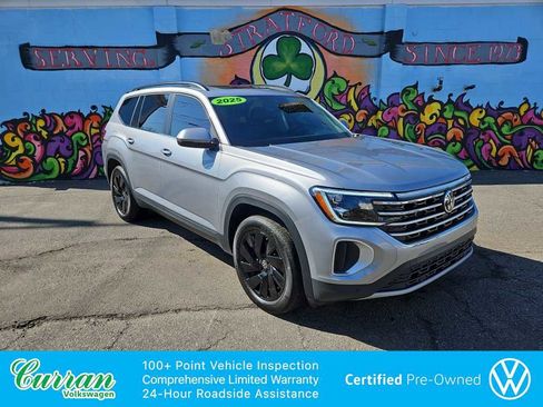 Certified 2025 Volkswagen Atlas SE w/ Panoramic Sunroof Package AWD/4WD image 1